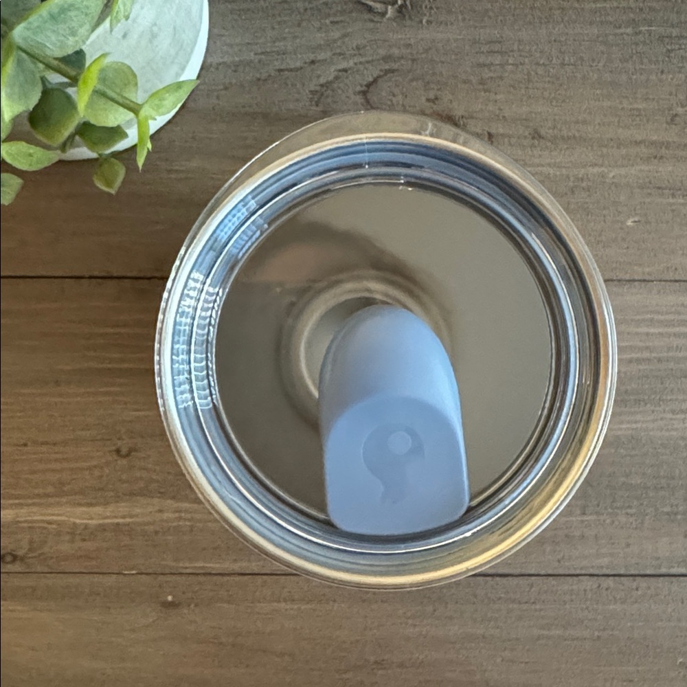 S'well Coastal Blue 18 oz Tumbler - Picture 6 of 6